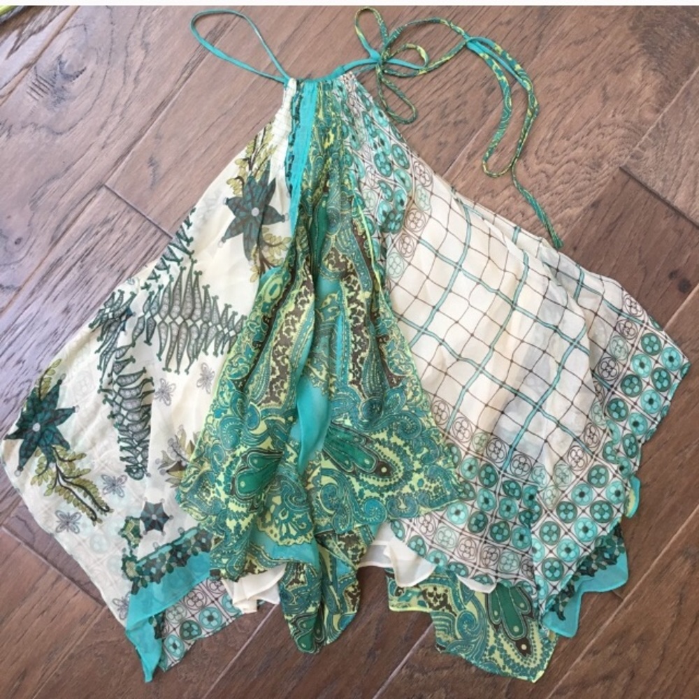 💝BCBG Handkerchief Tie Boho Top